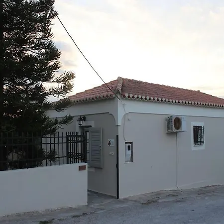 Emeli - Close To Beaches & Downtown Holiday home *