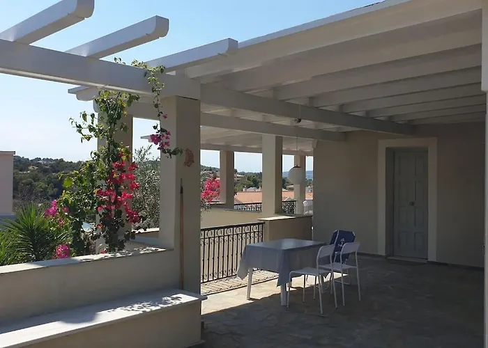 Emeli - Close To Beaches & Downtown *