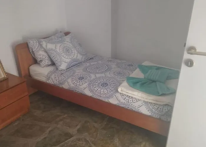 Emeli - Close To Beaches & Downtown Holiday home