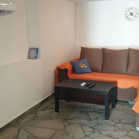 Emeli - Close To Beaches & Downtown Tatil Evi