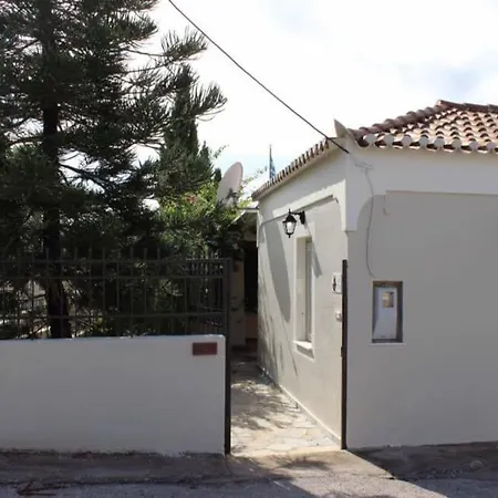Emeli - Close To Beaches & Downtown * Porto Heli