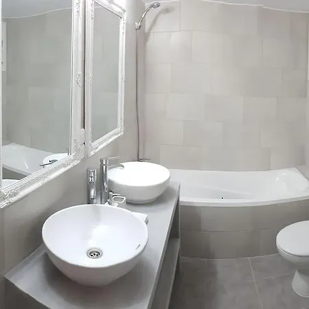 Emeli - Close To Beaches & Downtown Casa vacanze *