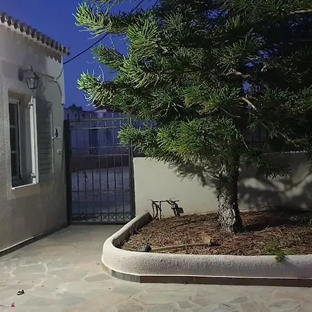 Emeli - Close To Beaches & Downtown Tatil Evi Porto Heli