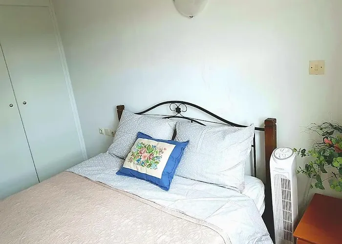 Emeli - Close To Beaches & Downtown