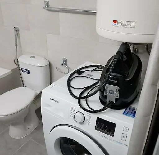 Emeli - Close To Beaches & Downtown פורטו הלי