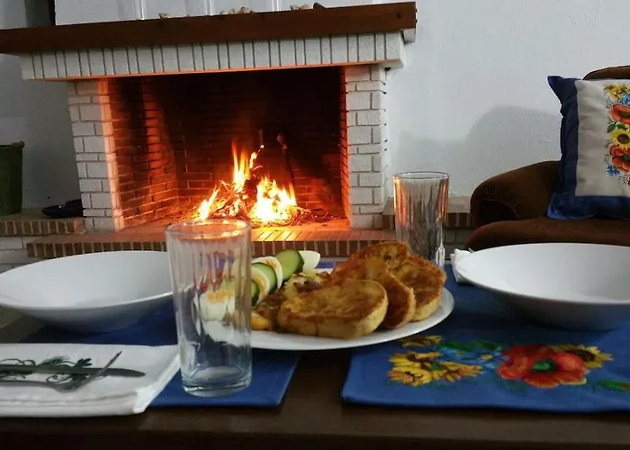 Emeli - Close To Beaches & Downtown